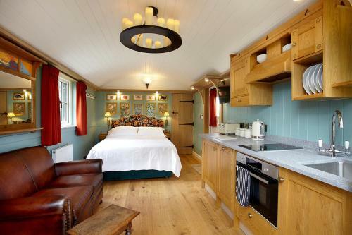 Lodge Hornington Manor Shepherds Huts