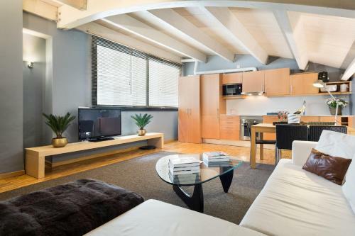 My Space Barcelona Executive Apartments Center