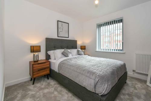 10 Icona A City Centre Apartment