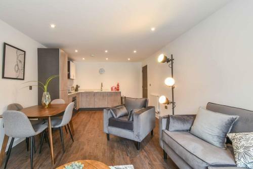 10 Icona A City Centre Apartment