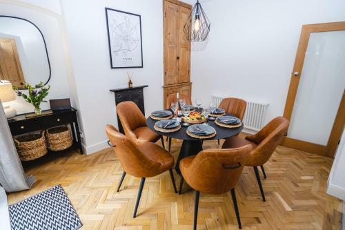 Best Stays York - Bishy Road Abode