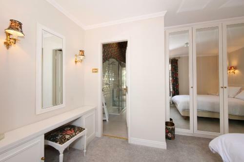 Stodham House With Minster Views!