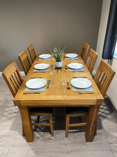 5 Lockside *free Private Parking* *city Centre*