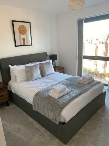 Icona - Luxury 2 Bed Penthouse Apartment