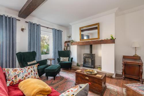 Pass The Keys 3 Bed 2 Bath Barn Conversion With Free Parking