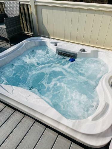 Stone Beck Lodge With Hot Tub