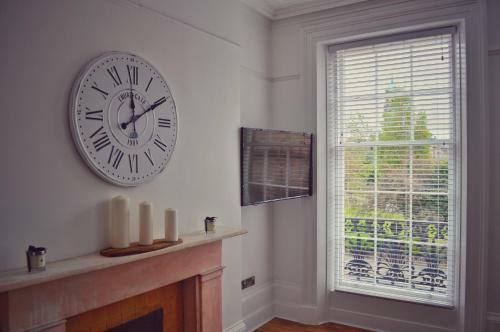 Apartment 4 Hamilton Square