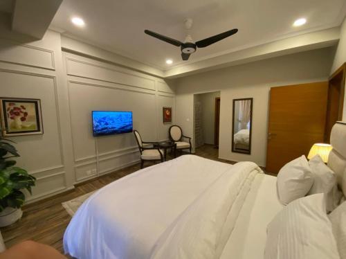 Apartamento Luxurious 1bhk & 2bhk Bahria Heights Apts.