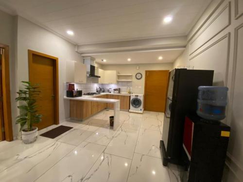 Apartamento Luxurious 1bhk & 2bhk Bahria Heights Apts.
