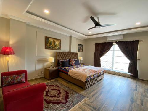 Apartamento Luxurious 1bhk & 2bhk Bahria Heights Apts.