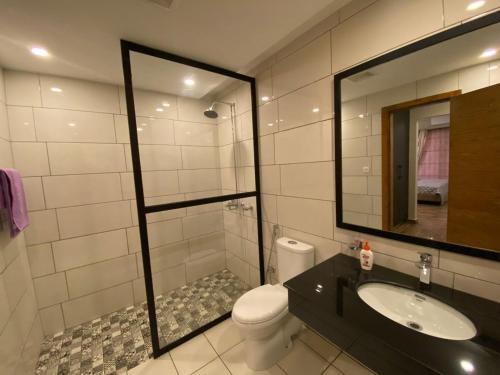 Apartamento Luxurious 1bhk & 2bhk Bahria Heights Apts.