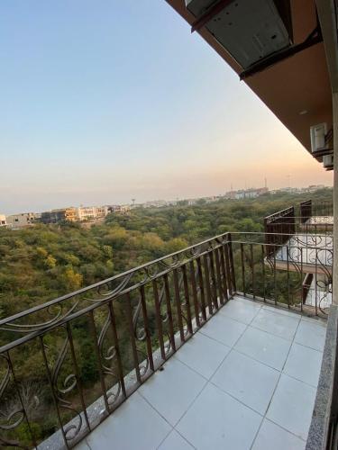 Apartamento Luxurious 1bhk & 2bhk Bahria Heights Apts.