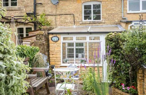 Alice Cottage