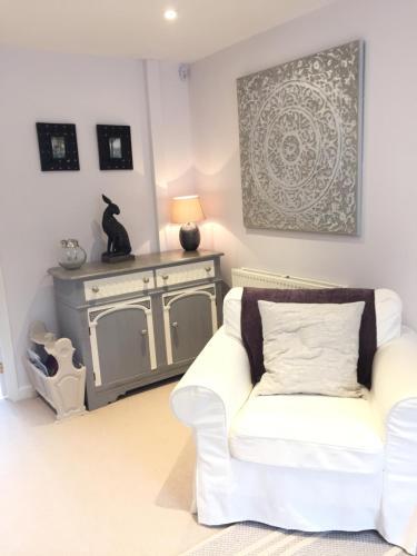 Pearl Cottage