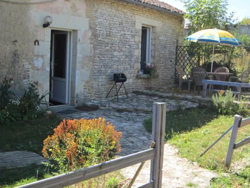 Hostal Chambres, Table D'h�tes Et Gites Les Mesanges