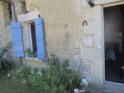 Hostal Chambres, Table D'h�tes Et Gites Les Mesanges