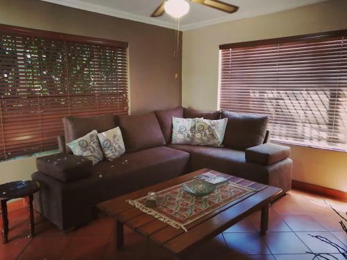 Hostal Birdsong Guest House