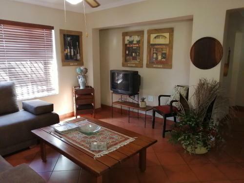 Hostal Birdsong Guest House