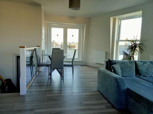Glorious Duplex Holiday Apartment By The Sea