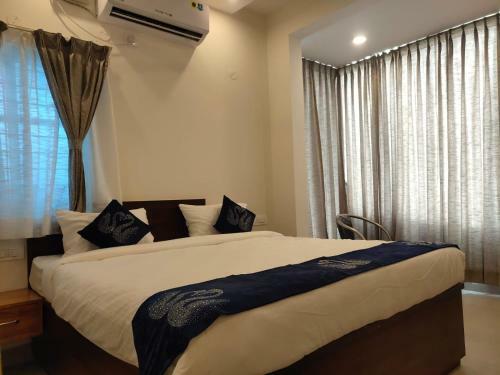 Hotel Amulya Fine Dine Residency