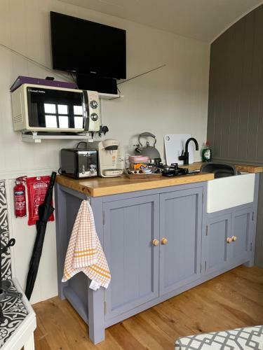Lodge On The Moor Shepherds Huts
