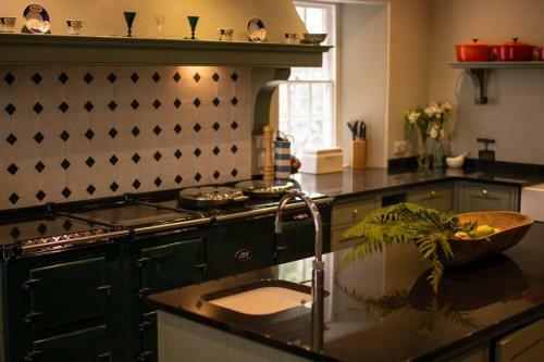 Manor And Farm House Sleeps 25