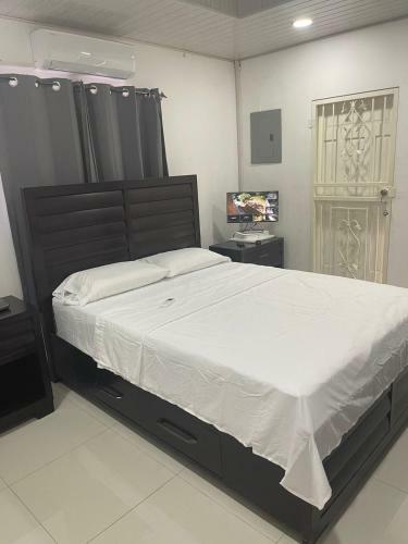 ?mt. Moriah? Cozy 2beds 1bath Apartment