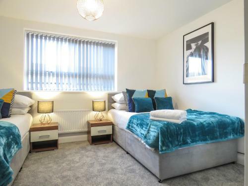 Tudors Esuites 5 Bed House