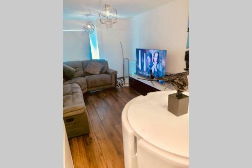 Fabrick Square Luxury City Centre Apartment