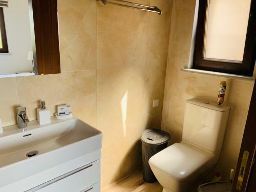 Apartamento Sunny Captains House With A Pool