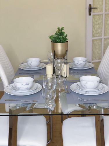 Selsey Terrace Serviced Accommodation By Cmc Property Investors