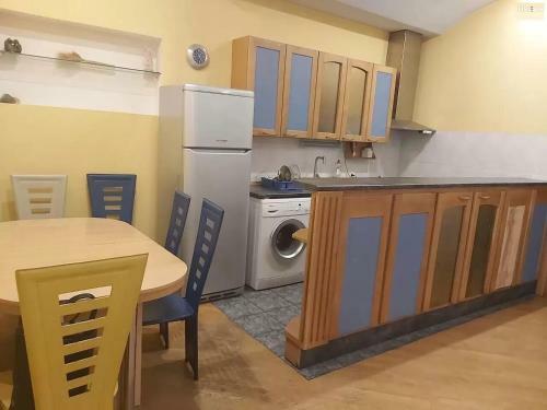 Apartment Near Opera