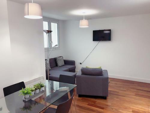 Luxury City View 2bed Broadstreet Apartment With Self-checkin