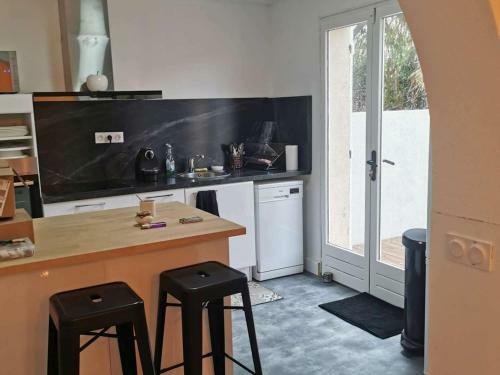 Villa Agde, 4 Pi�ces, 6 Personnes - Fr-1-423-246