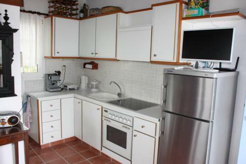 Maisonette In Adamas, Milos