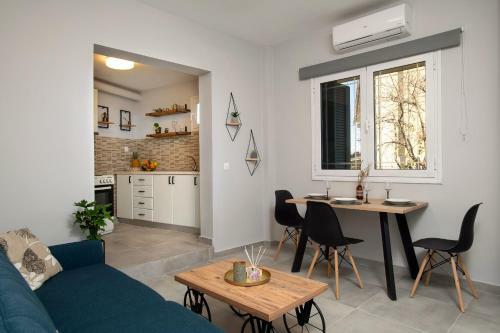 Anthis Apartment
