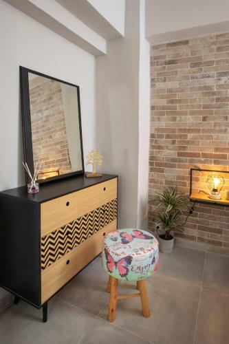 Anthis Apartment