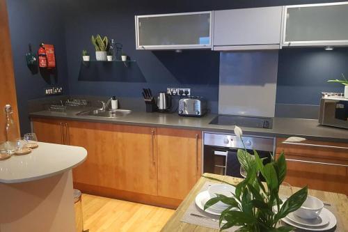 City Centre Apartment - Fantastic Location