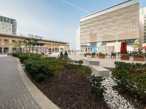 Superb Seafront Family Apartment