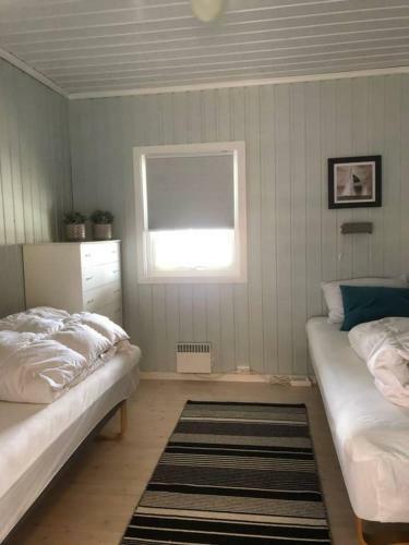 Holms�sen Cottage With Incredibly Sunny Terrace And Boat