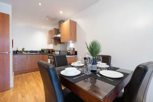 Haus Apartments Arcadian 2 Single Beds Balcony & Parking