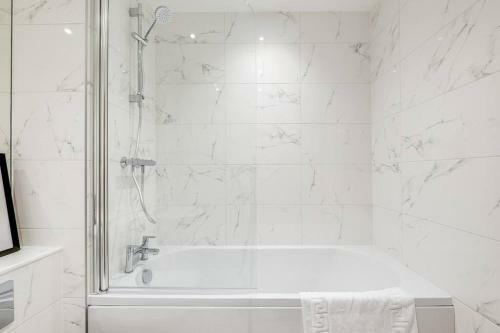 Vogue Modern Apartment New Build - Birmingham City Centre