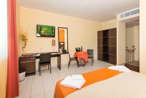 Hotel Letizi�