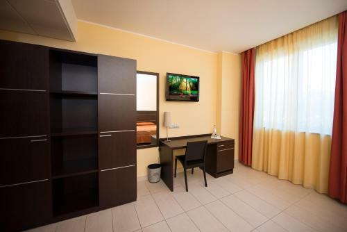 Hotel Letizi�