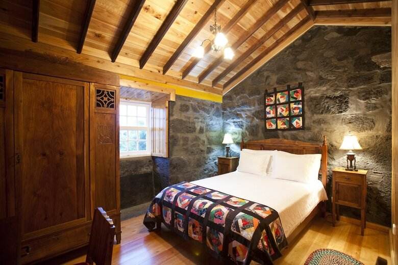 Hostal Adegas Do Pico