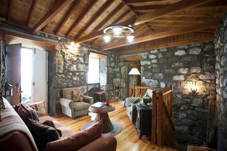 Hostal Adegas Do Pico