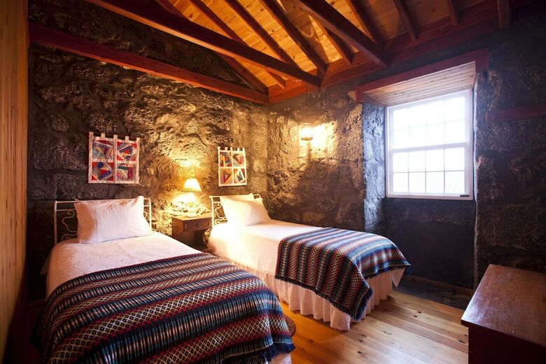 Hostal Adegas Do Pico