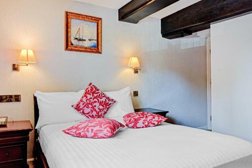 Oyo Dovecote Hotel