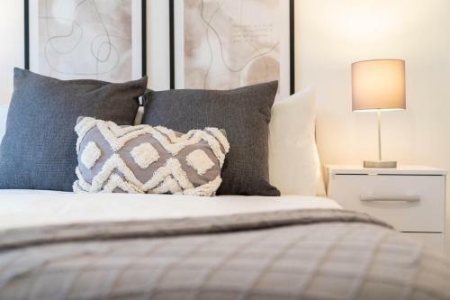 Spacious 2 Bedroom Comfy Apartment - The Arcadian