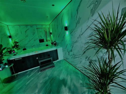The Exclusive Jacuzzi Apartments